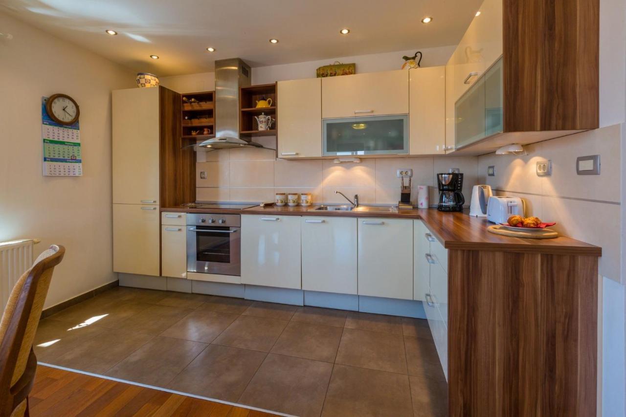 Apartment Egita Crikvenica Εξωτερικό φωτογραφία